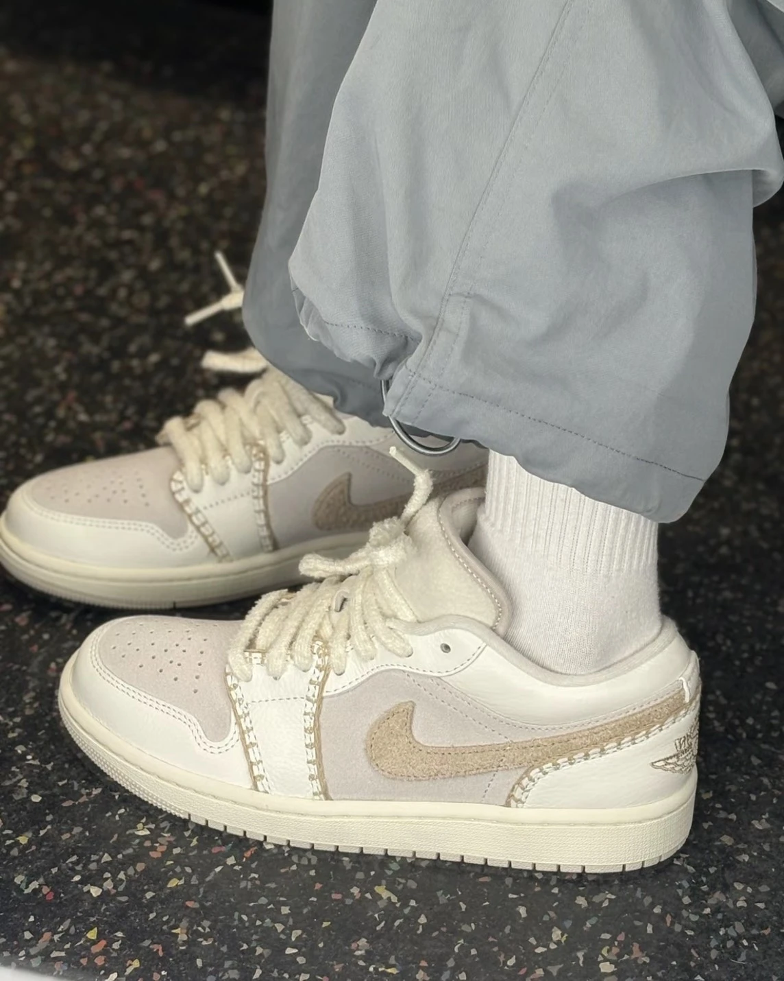 NIKE AIR JORDAN 1 LOW 芋泥奶油 女款(HV4268-120)