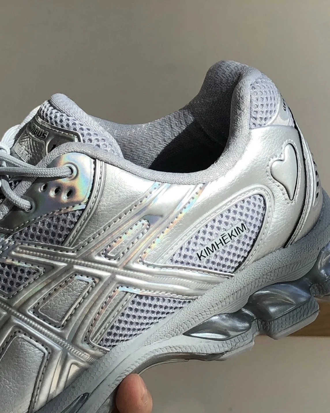 ASICS x KIMHEKIM GEL-Nimbus 10.1 浪漫前衛聯名款三色選擇(1203A833