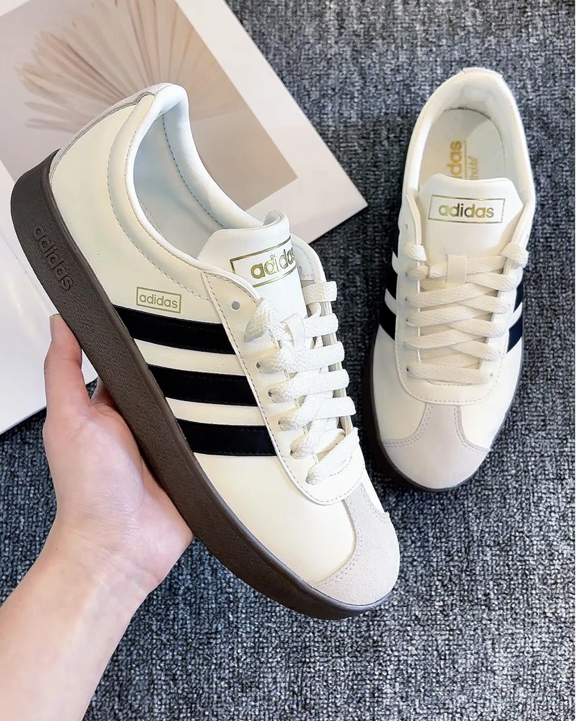 ADIDAS VL COURT 2.0 焦糖底 黑白燙金 男女同款(JI0497/JQ1501)