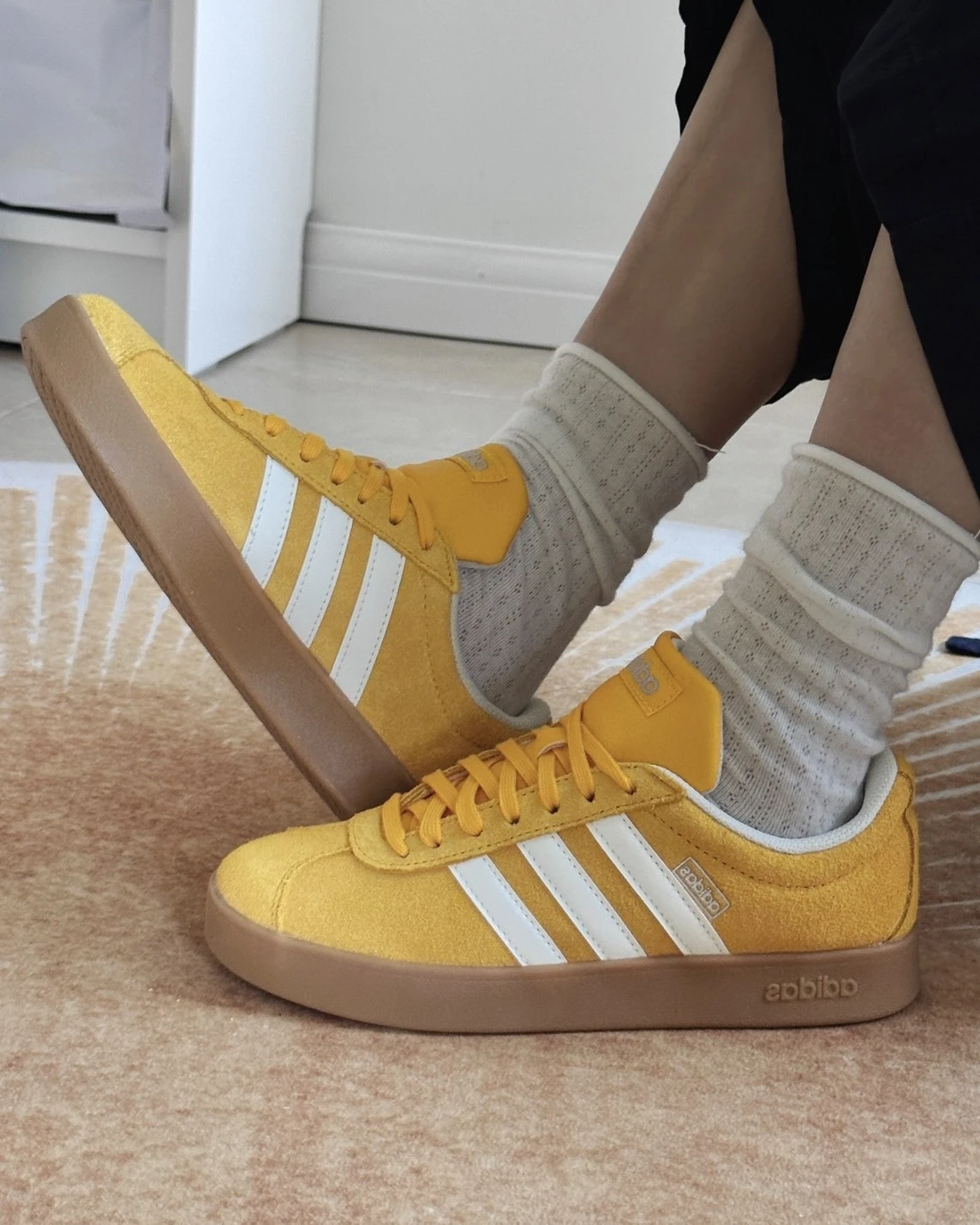 ADIDAS VL COURT 2.0 焦糖底麂皮黃男女同款(JI0495/JS4593) 正品球鞋