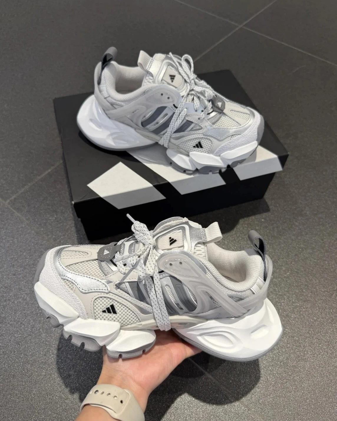 ADIDAS XLG RUNNER DELUXE 平替3XL 灰白(JP5761)
