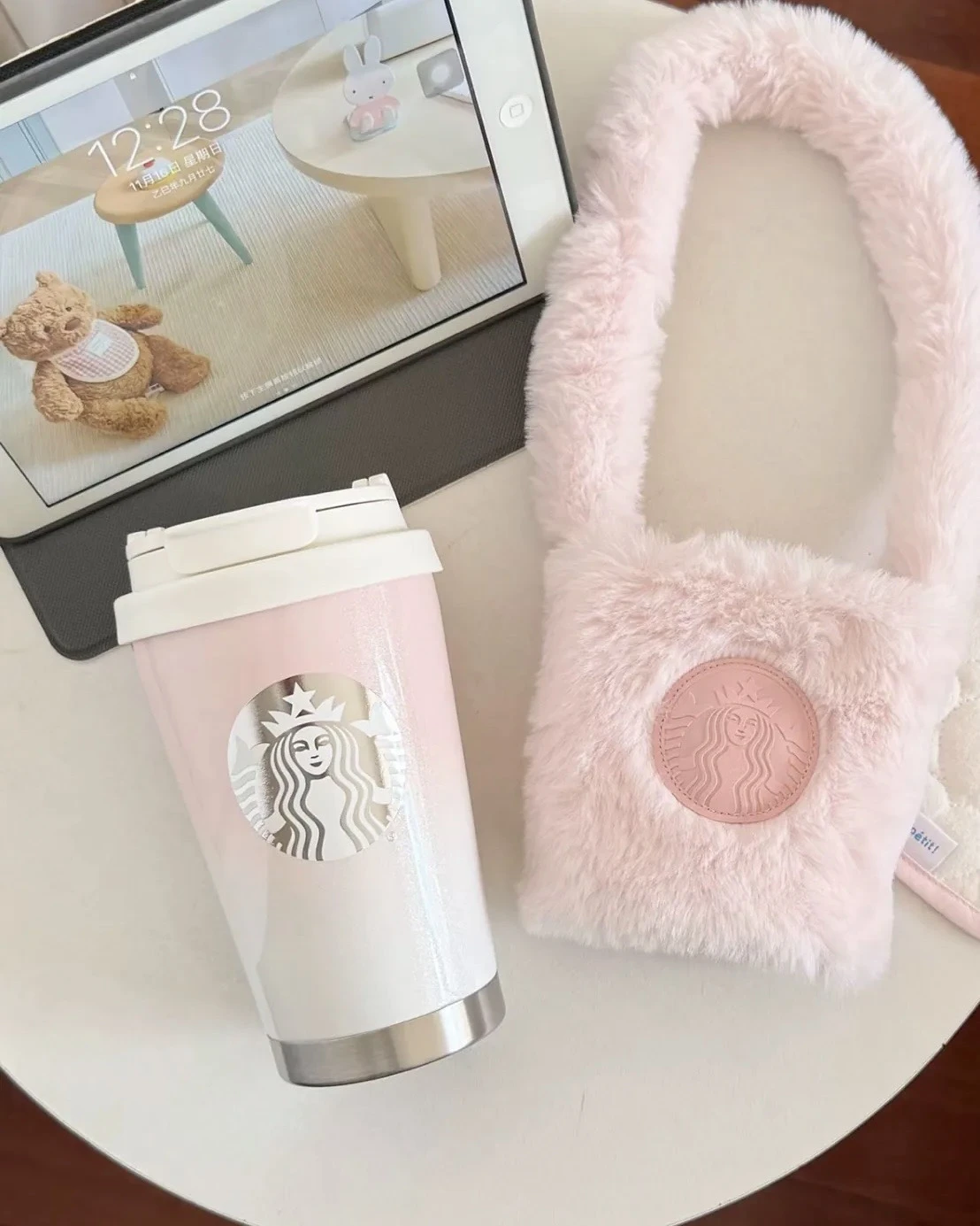 <國外限定>預購 Starbucks 星巴克 冬季限定 漸變粉 隨行杯 毛毛 杯套 禮盒