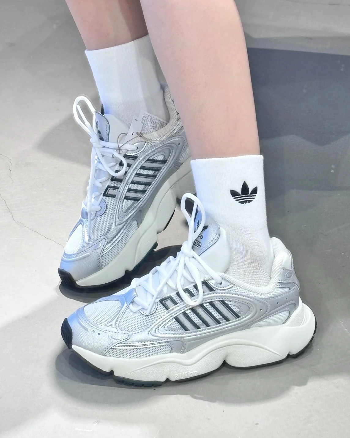 <超殺折扣>ADIDAS Ozmillen 液態銀 銀綠 老爹鞋(IG1919)