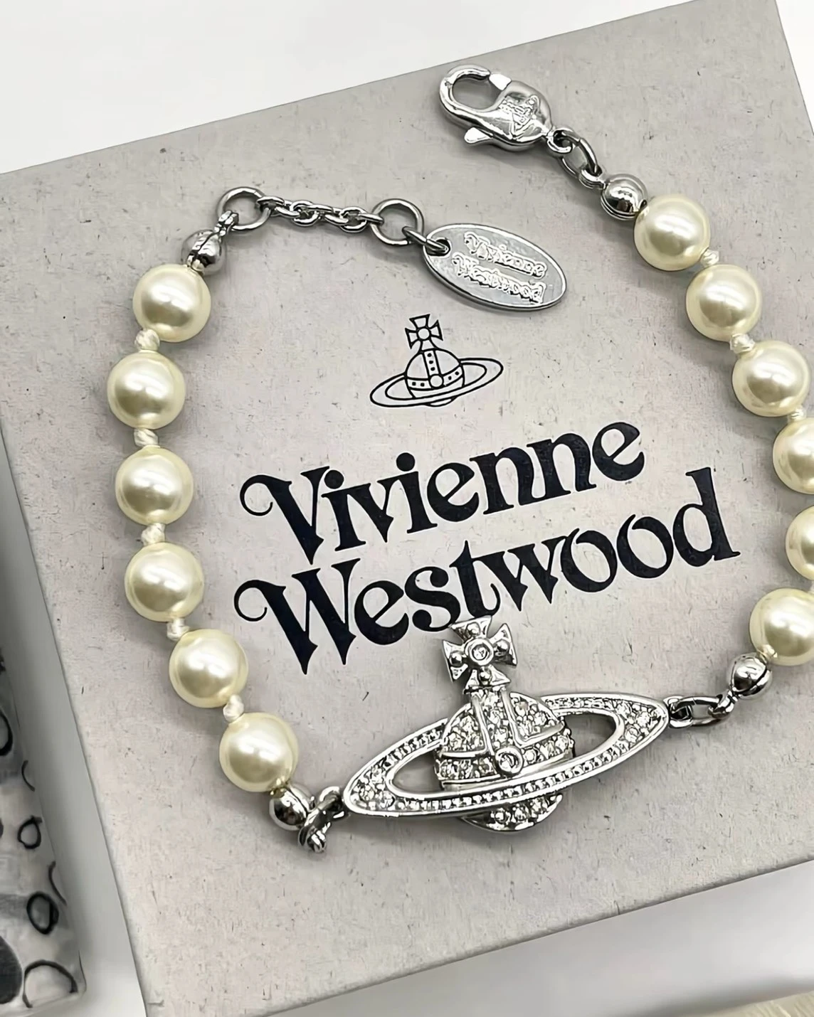 VIVIENNE WESTWOOD西太后 Mini Bas Relief 淺浮雕 珍珠 銀色手鍊