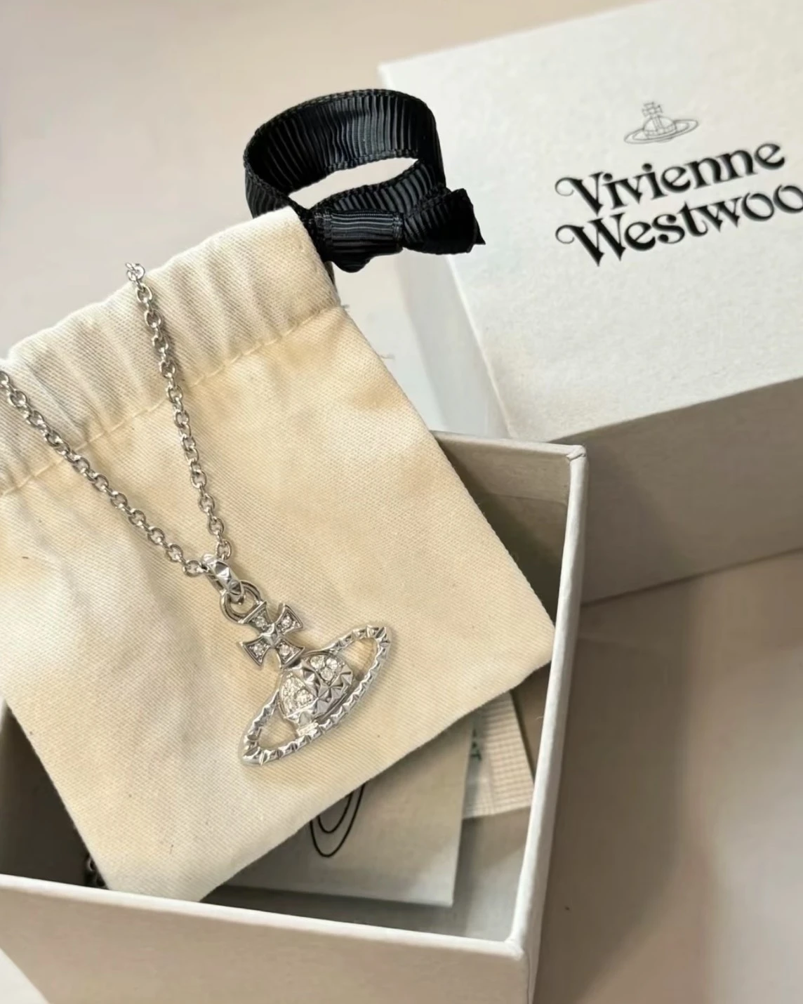 VIVIENNE WESTWOOD西太后 Mayfair Bas Relief 朋克平面土星 項鍊 銀色(W110-MY)