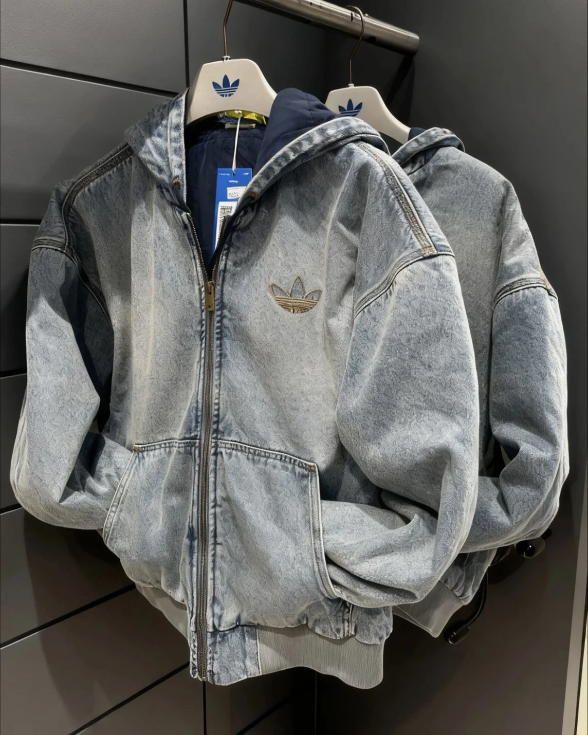 ADIDAS ORIGINALS FW25 DENIM PADDED 做舊水洗 牛仔藍 連帽外套(KE0131)