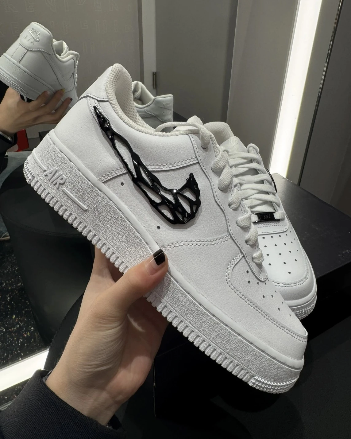 <奇蹟降價>Nike Air Force 1 "Liquid Metal Swoosh" 金屬液態黑(IF1686-101)