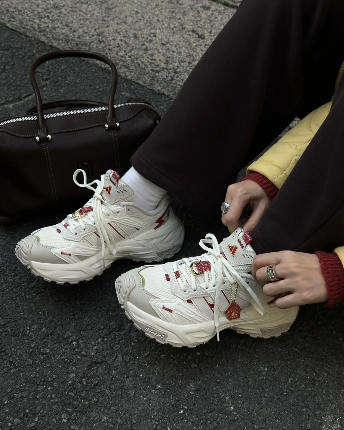 TTD 203【⭐︎ sneaker様⭐︎】【美品・数量限定】 TOMORROWLAND （トゥモローランド）の「【別注】adidas Originals STAN
