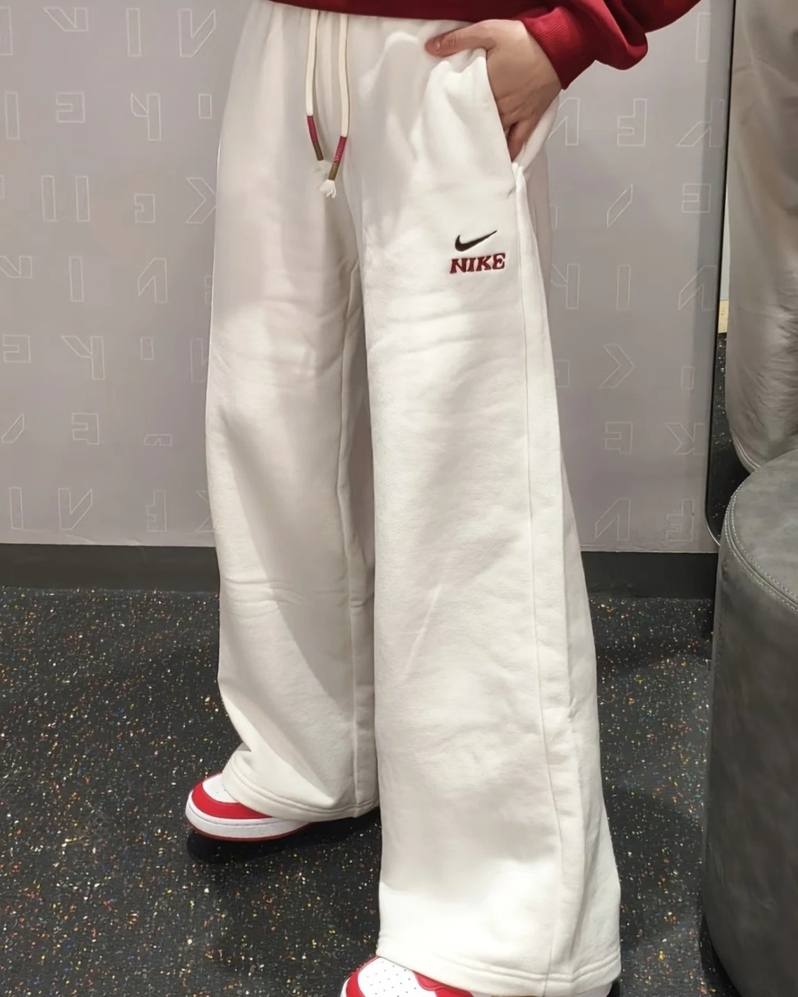 Nike CNY馬年限定 高腰 寬鬆 棉褲 白 黑 兩色可選(IQ3829-133/010)