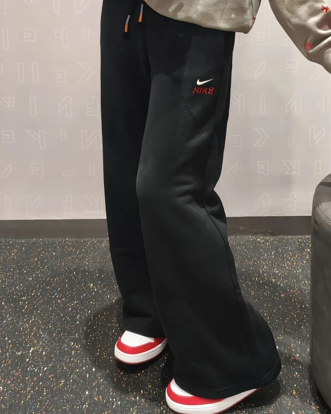 Nike CNY馬年限定 高腰 寬鬆 棉褲 白 黑 兩色可選(IQ3829-133/010)