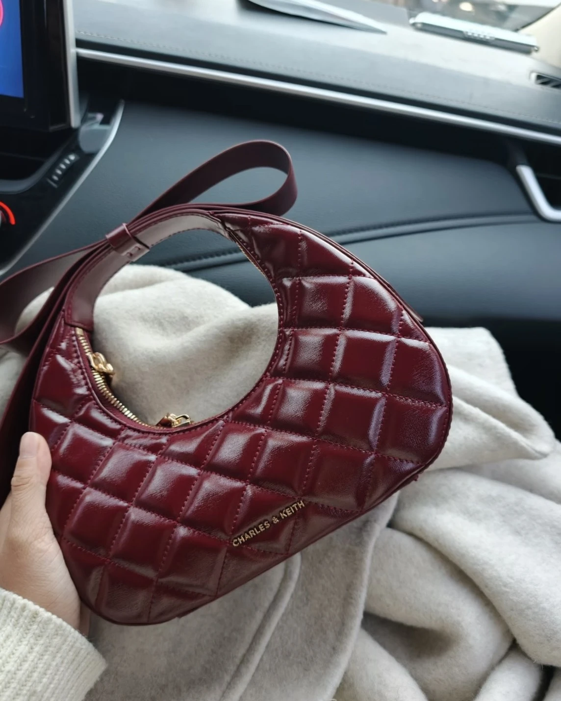 CHARLES & KEITH 小CK 新年限定 晚宴派對  菱格 葡萄酒紅 共三種