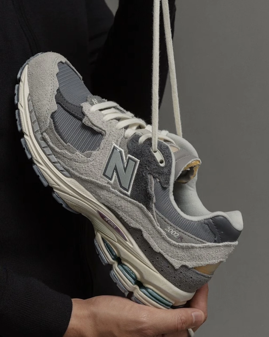 <⏰現折!!!>New Balance 2002R "Refined Future" 元祖灰 解構 破壞 麂皮(M2002RDA)
