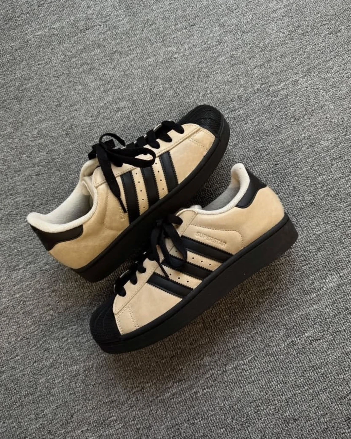 Adidas Originals Superstar 2.0 奶茶黑 皮革 厚底貝殼頭(IH6661)
