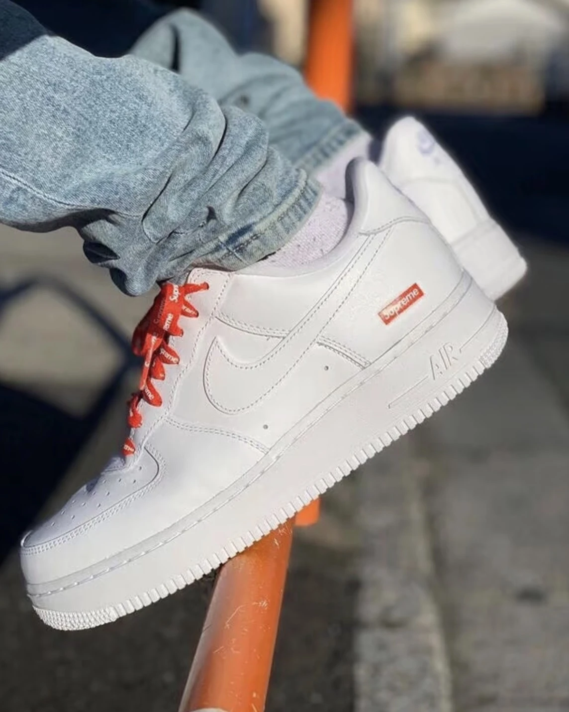 <🔥降價了!!!>Supreme x Nike Air Force 1 Low 純黑 純白 滿版鞋帶 聯名款(CU9225-100/CU9225-001)
