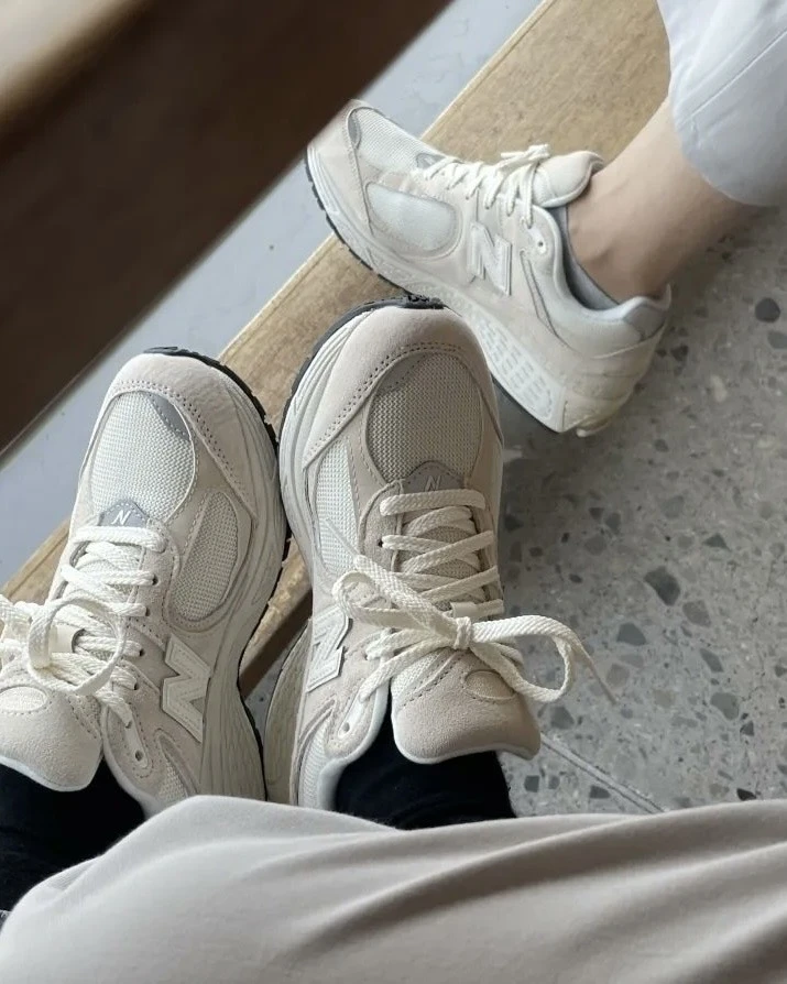 <🔥超殺折扣>New Balance M2002RCC 奶油白