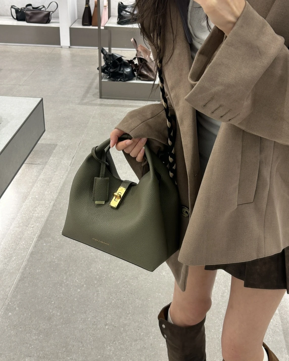 CHARLES & KEITH 小CK 金扣水桶包 附收納包 5色可選