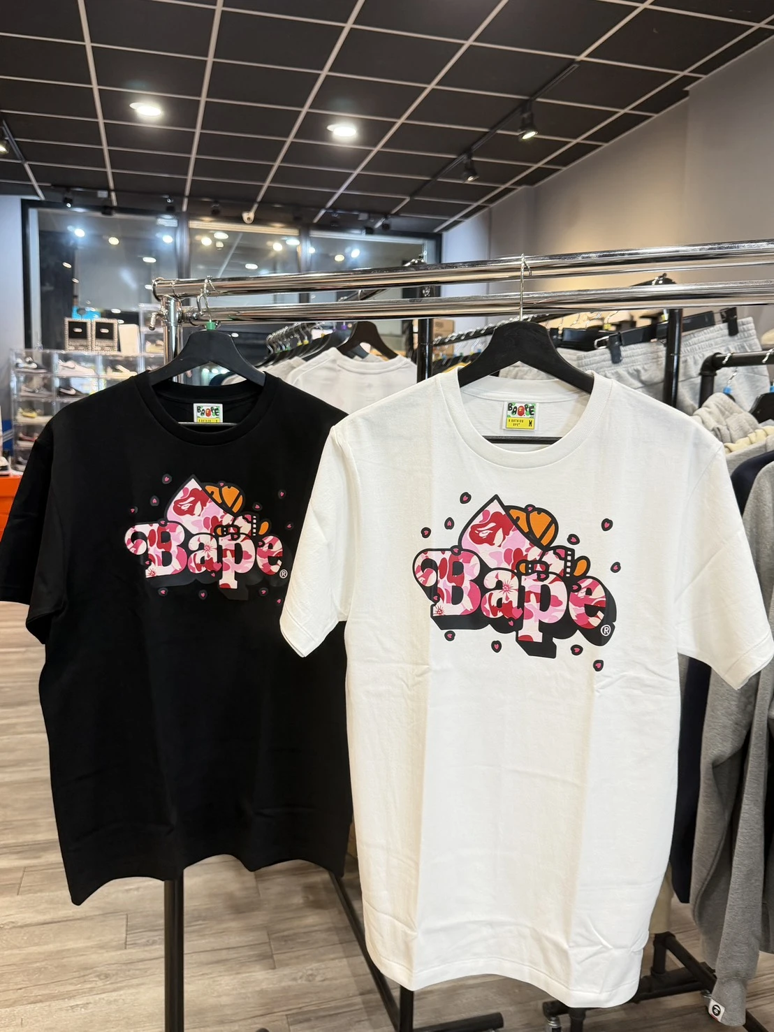 BAPE ABC  CAMO MILO ON SAKURA櫻花 塗鴉猿人 短袖