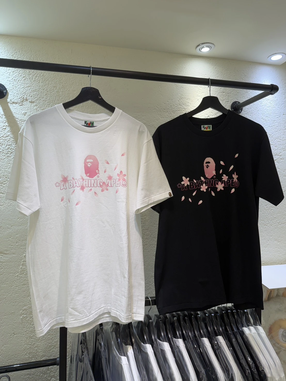 BAPE APE HEAD SAKURA櫻花 小猿人LOGO  短袖