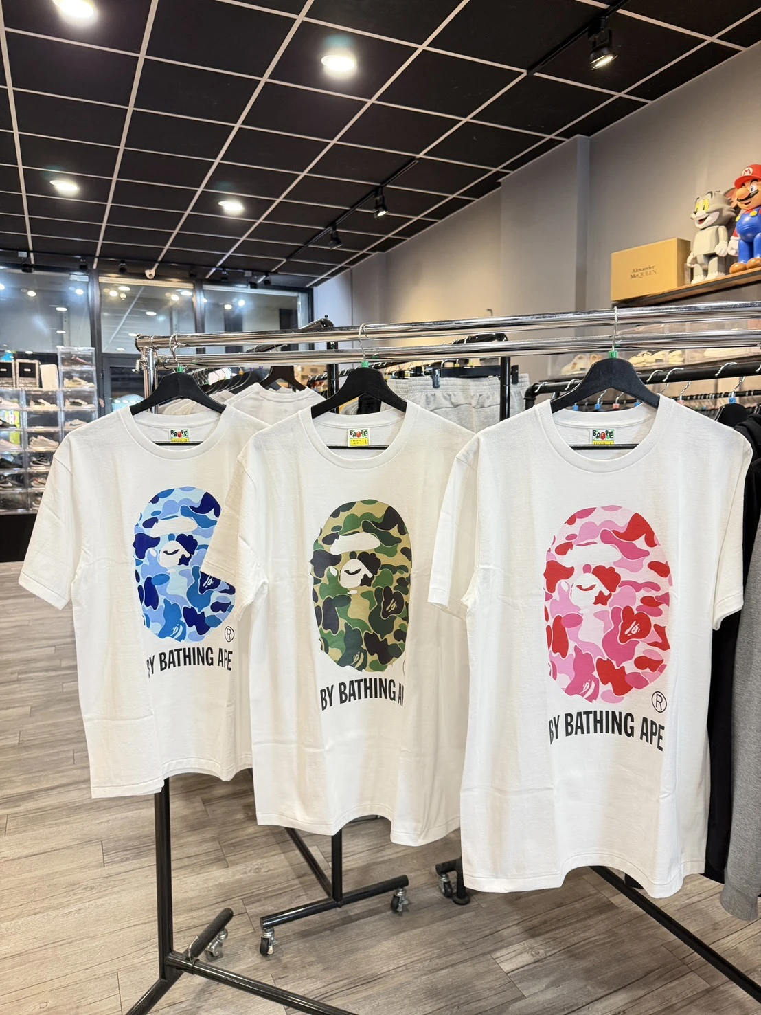 Bape 迷彩字母猿人 短袖