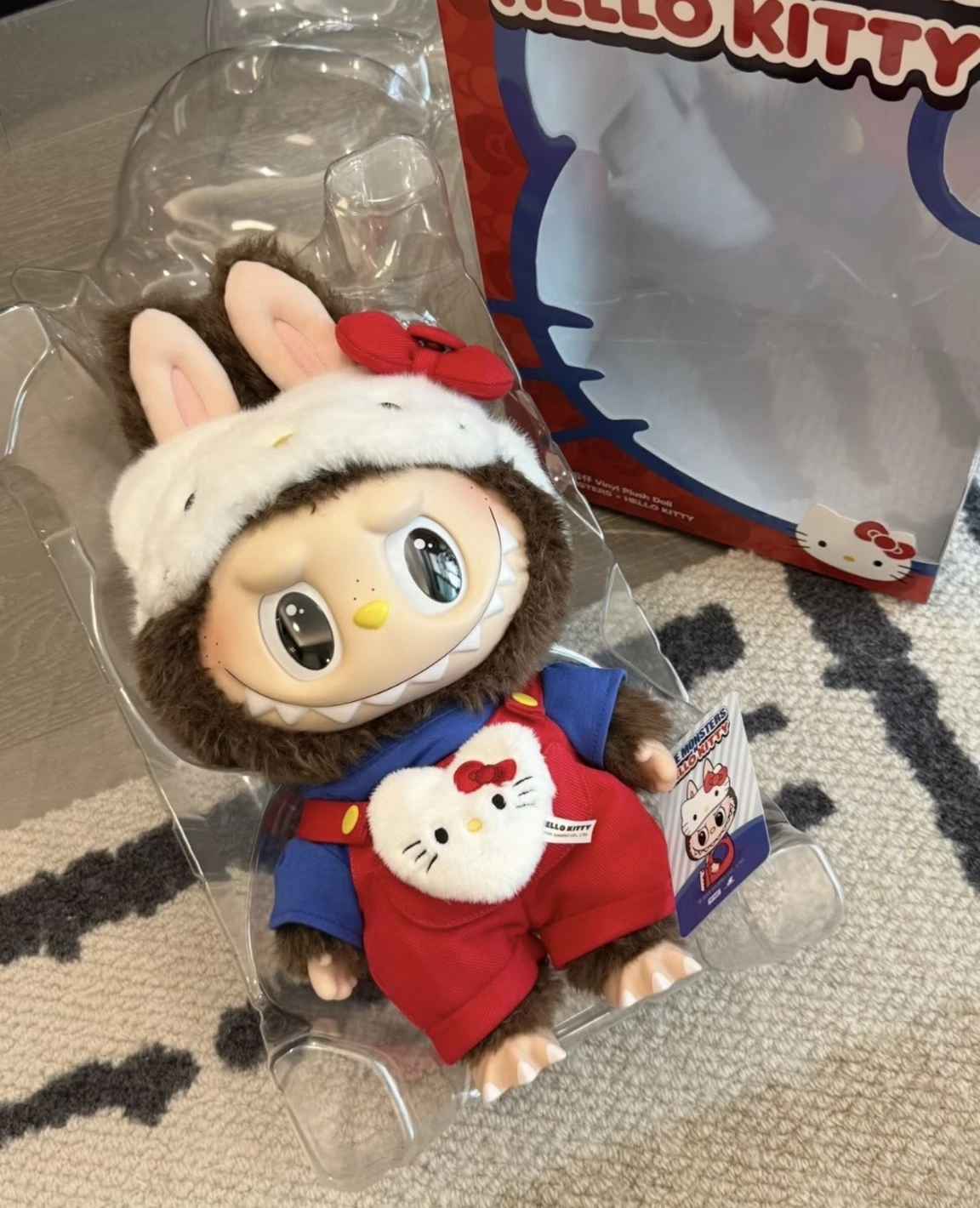POP MART x HELLO KITTY LABUBU 聯名款 搪膠毛絨公仔(38cm)