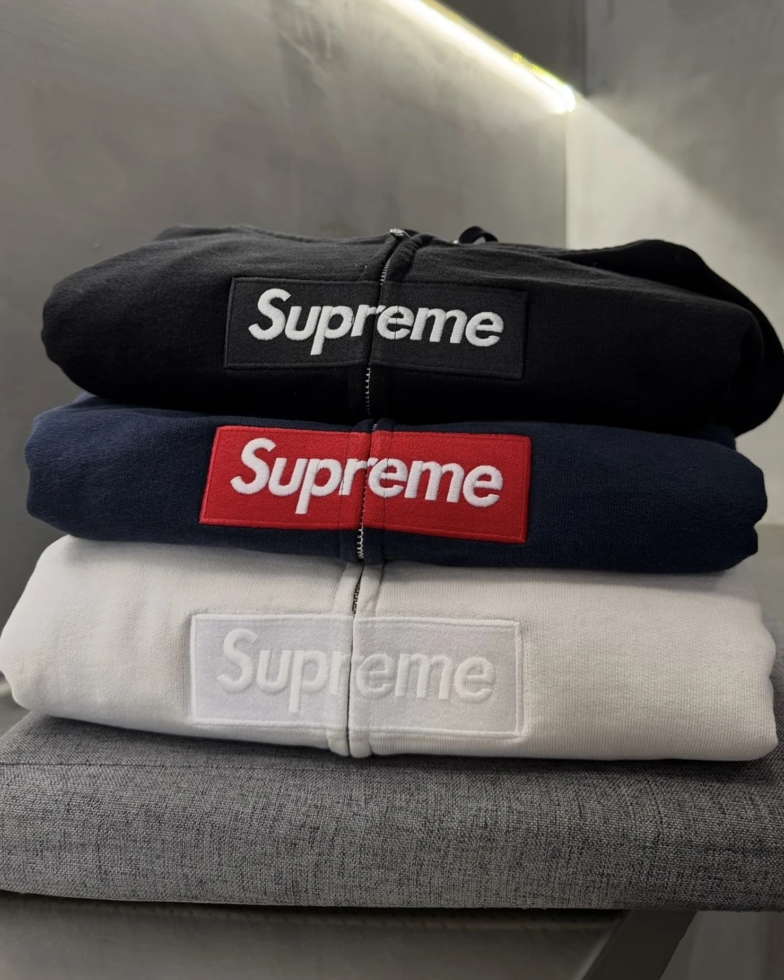 Supreme x MM6 聯名款 SS26 BOX LOGO 潑墨 外套(三色可選)