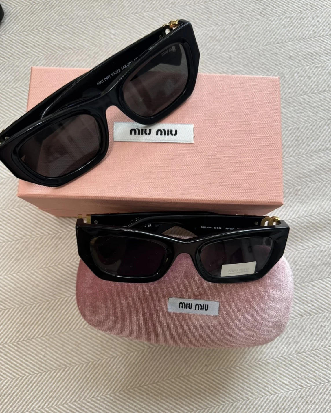MIU MIU 經典字母LOGO 貓眼 09W 墨鏡 太陽眼鏡(0MU09WS1AB5S053)