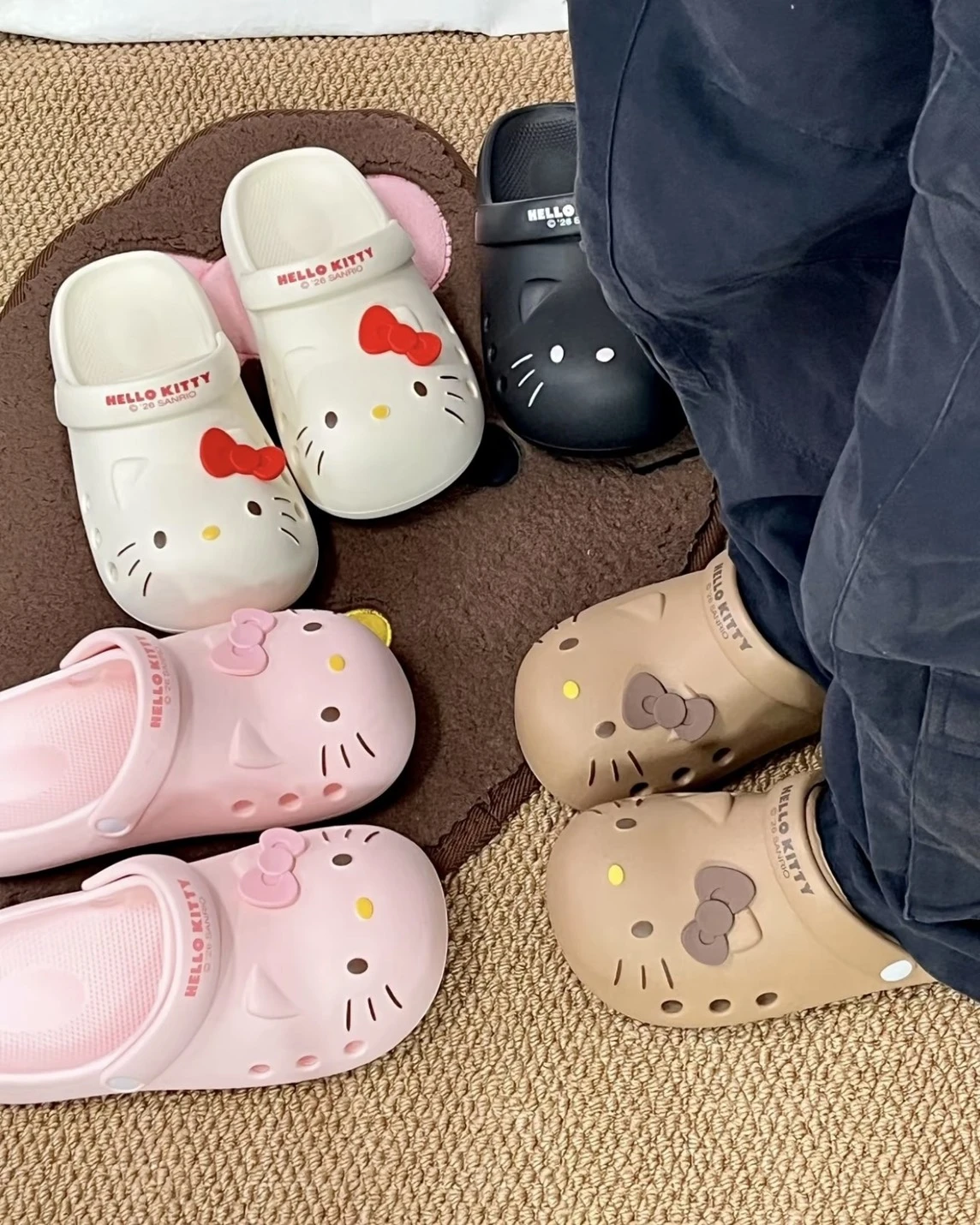 <正版授權>三麗鷗 Sanrio x Hello Kitty 大頭 防水 洞洞鞋(四色可選)