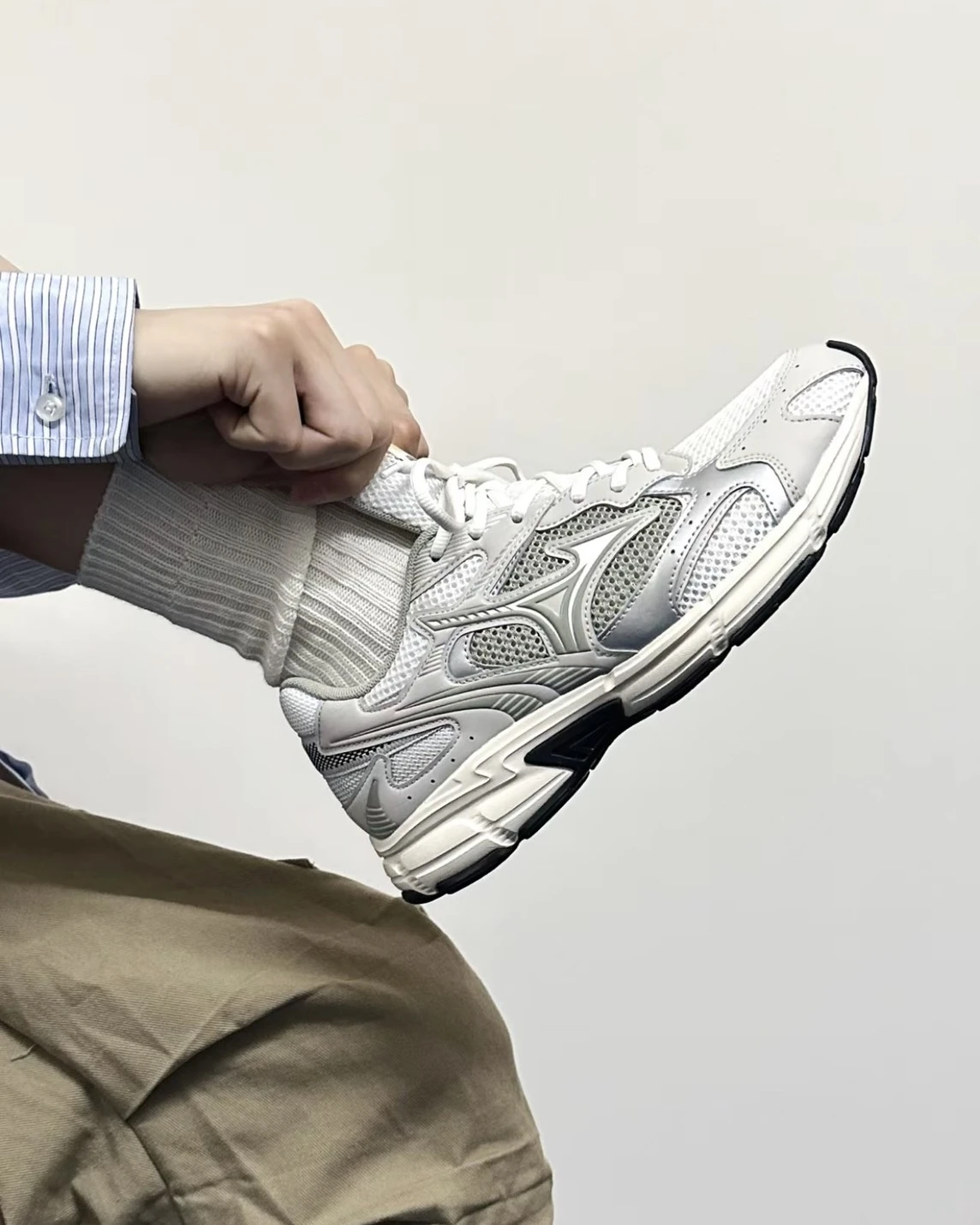 Mizuno Speed 2K 美津濃 奶油灰白 金屬銀(D1GH252906)