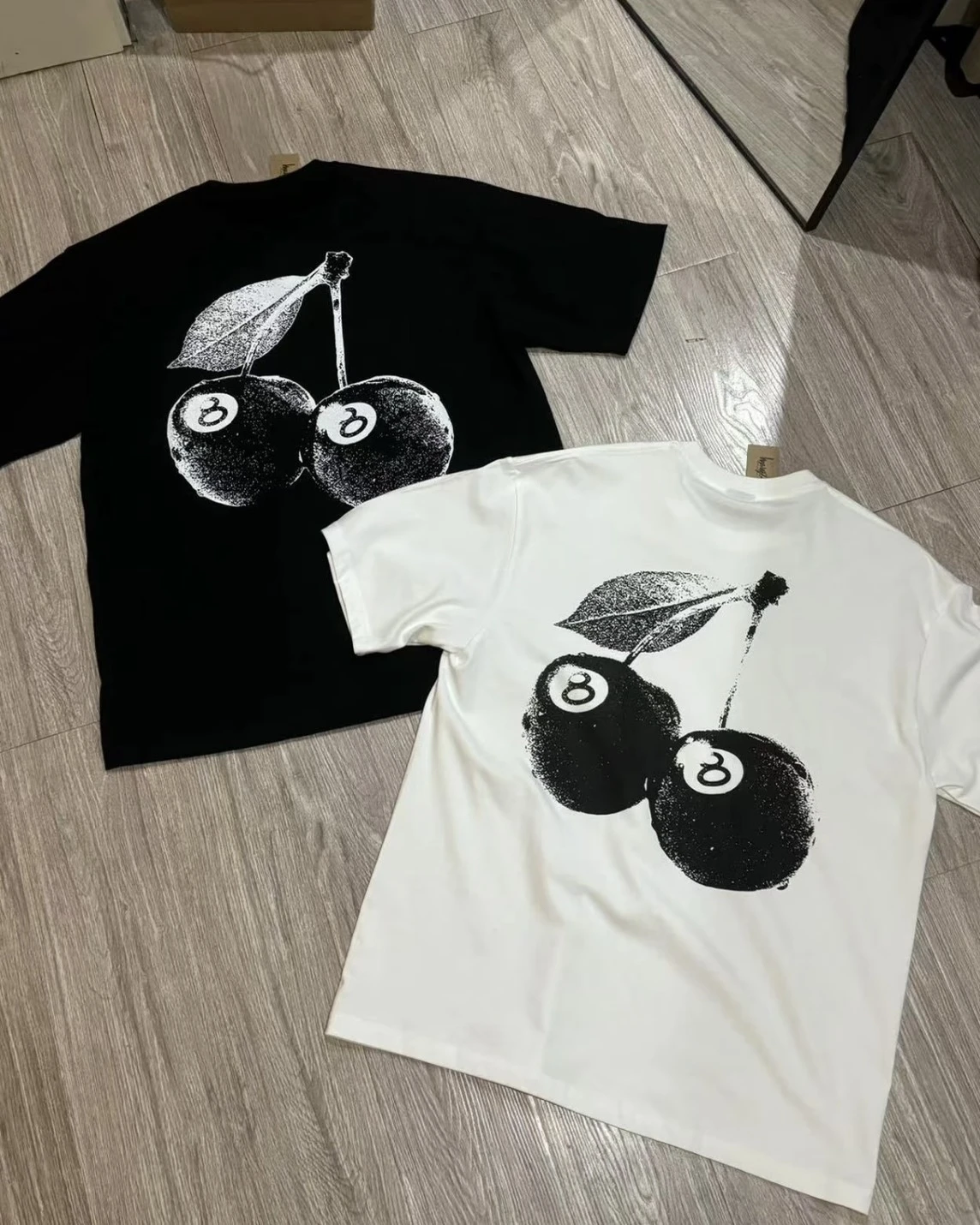 Stussy Cherries Tee  櫻桃8號球 短T