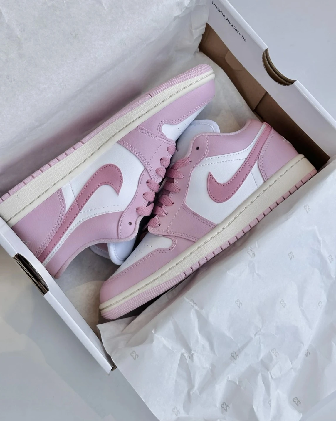 NIKE AIR JORDAN 1 LOW 草莓粉白 (DC0774-607)