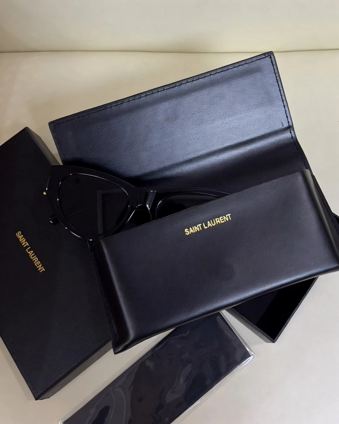 <ROSÉ同款> SAINT LAURENT YSL 黑金 金標 貓眼墨鏡(SML94001)