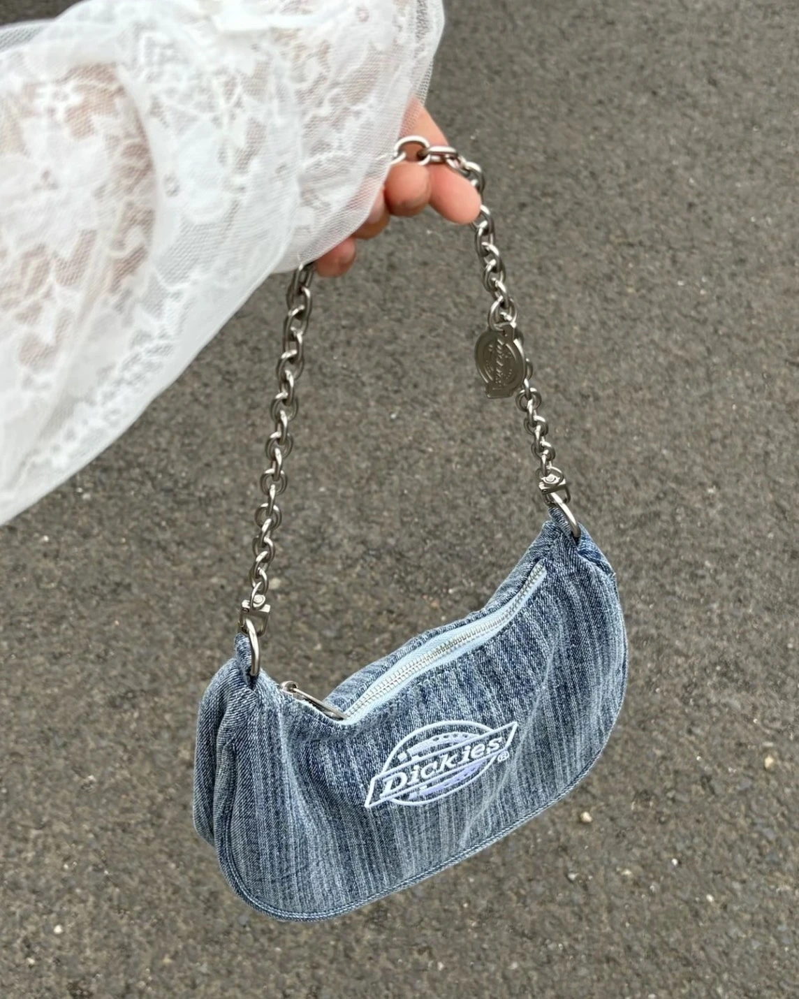 Dickies 復古牛仔 刺繡 鍊條 月牙包 腋下包 斜跨包(三色可選)