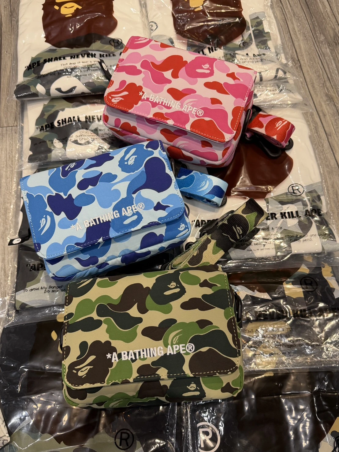 BAPE ABC CAMO MINI SHOULDER BAG 迷彩 側背包(三款可選)