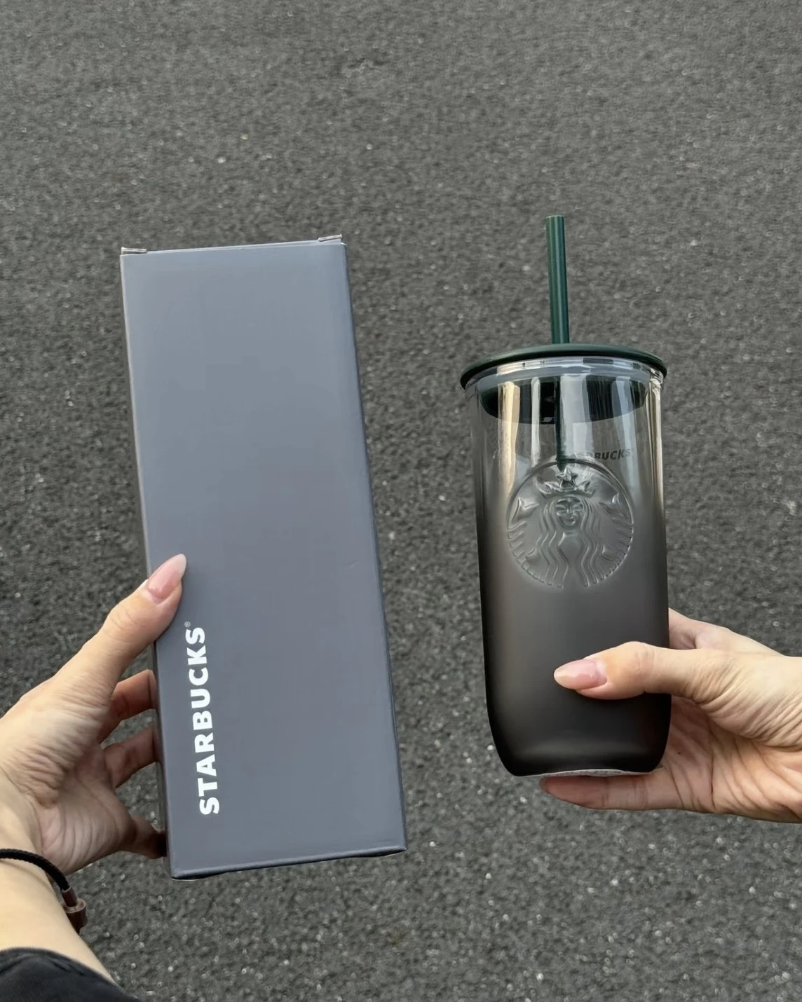 STARBUCKS星巴克 墨水系列 三角底造型 霧面漸變玻璃杯 吸管杯 473ml