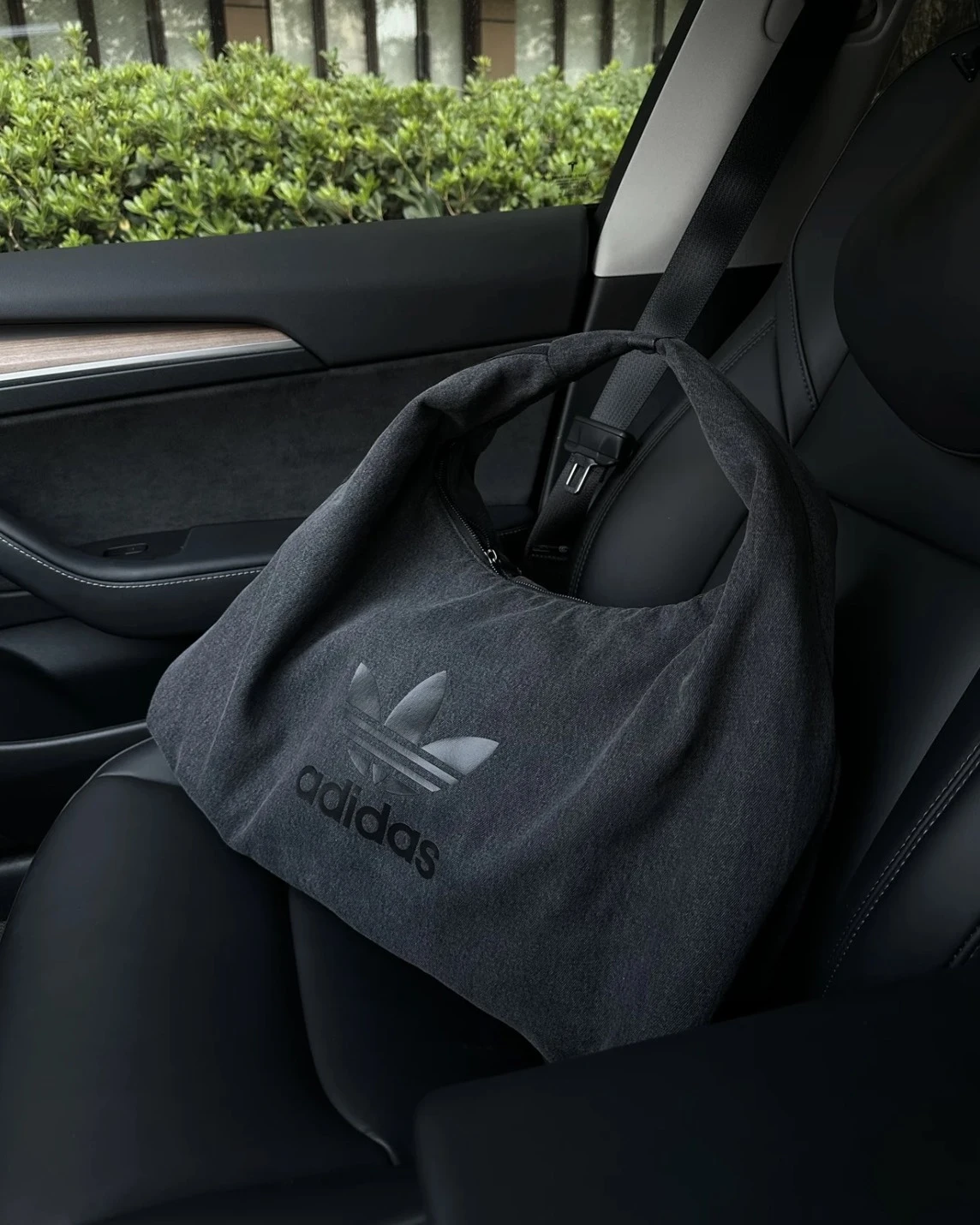 Adidas Originals 牛仔布 大容量 棉質 水洗 雲朵包 零錢包(IX7694/IX7693)