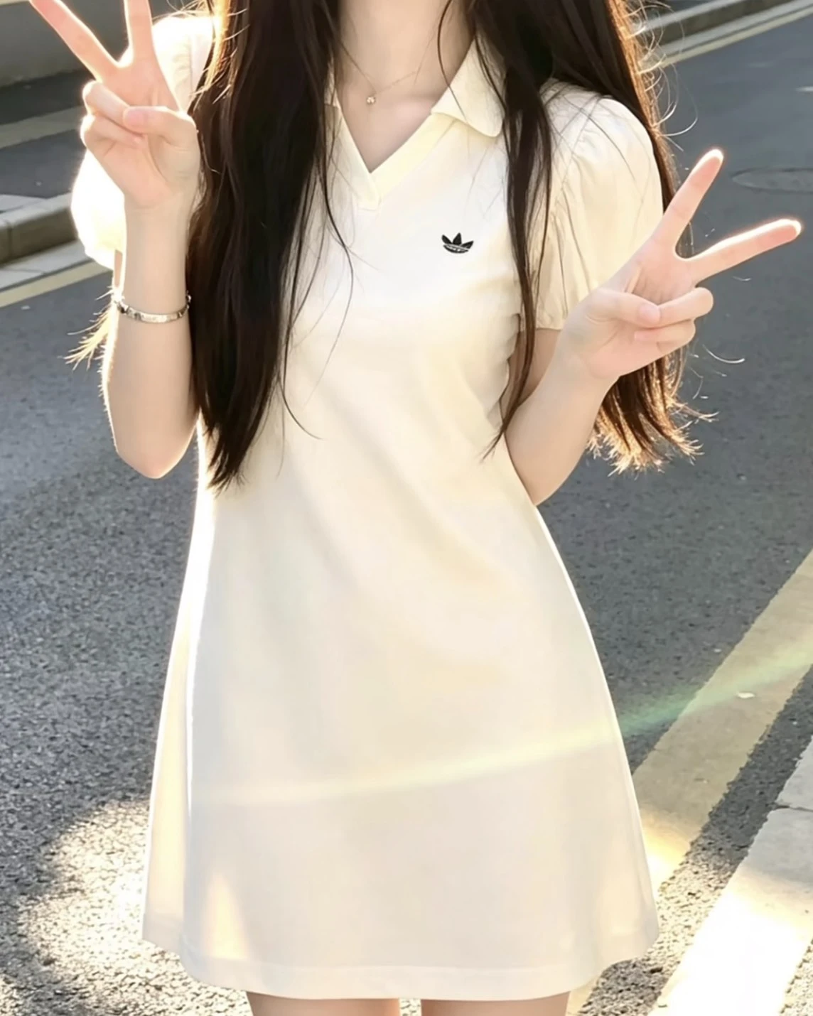 ADIDAS ORIGINALS 白月光 泡泡袖 修身運動風白色連身裙(KE3437)