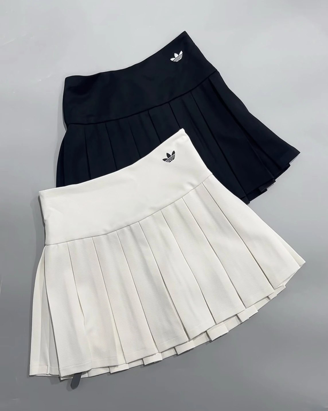 adidas Originals 學院風 刺繡 百褶裙 短裙(KG8257/KG8258)