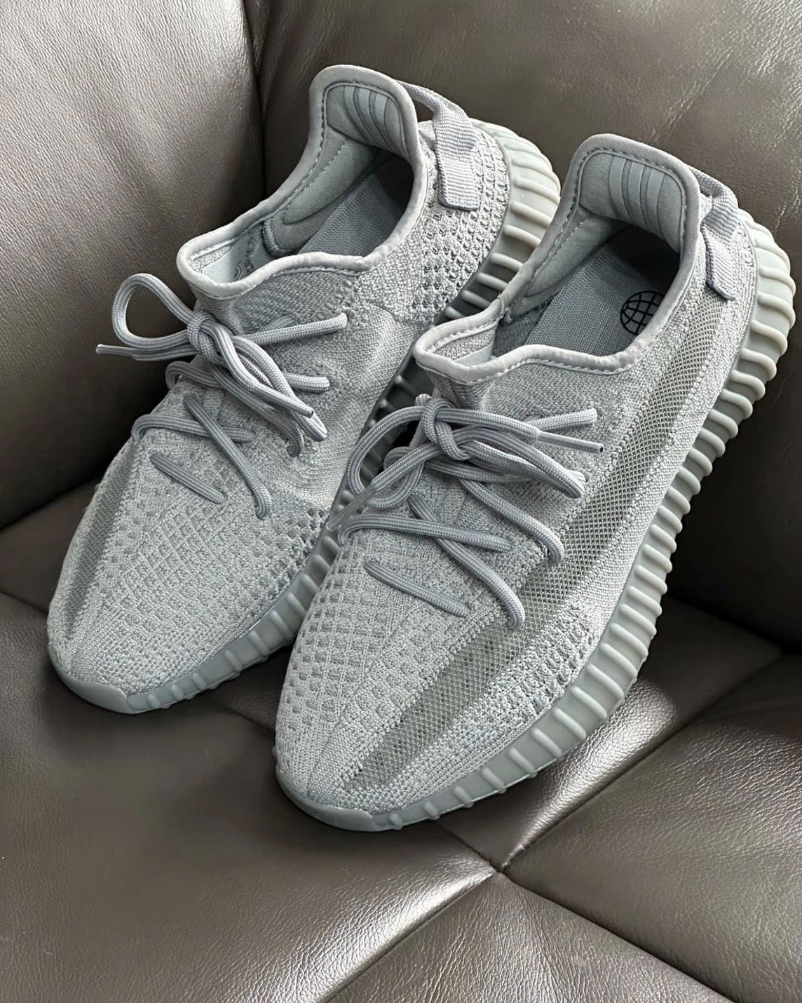 ADIDAS YEEZY BOOST 350 V2 "Steel Grey" 水泥灰(IF3219)