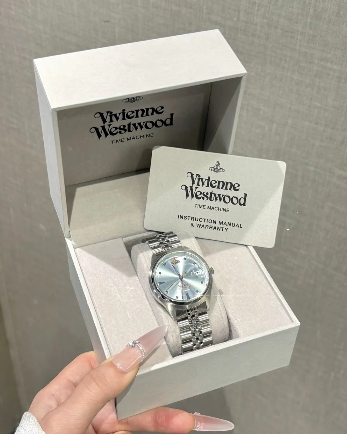 <這隻超美💫>VIVIENNE WESTWOOD 西太后 土星 碎冰藍 鋼錶帶 石英機芯 手錶
