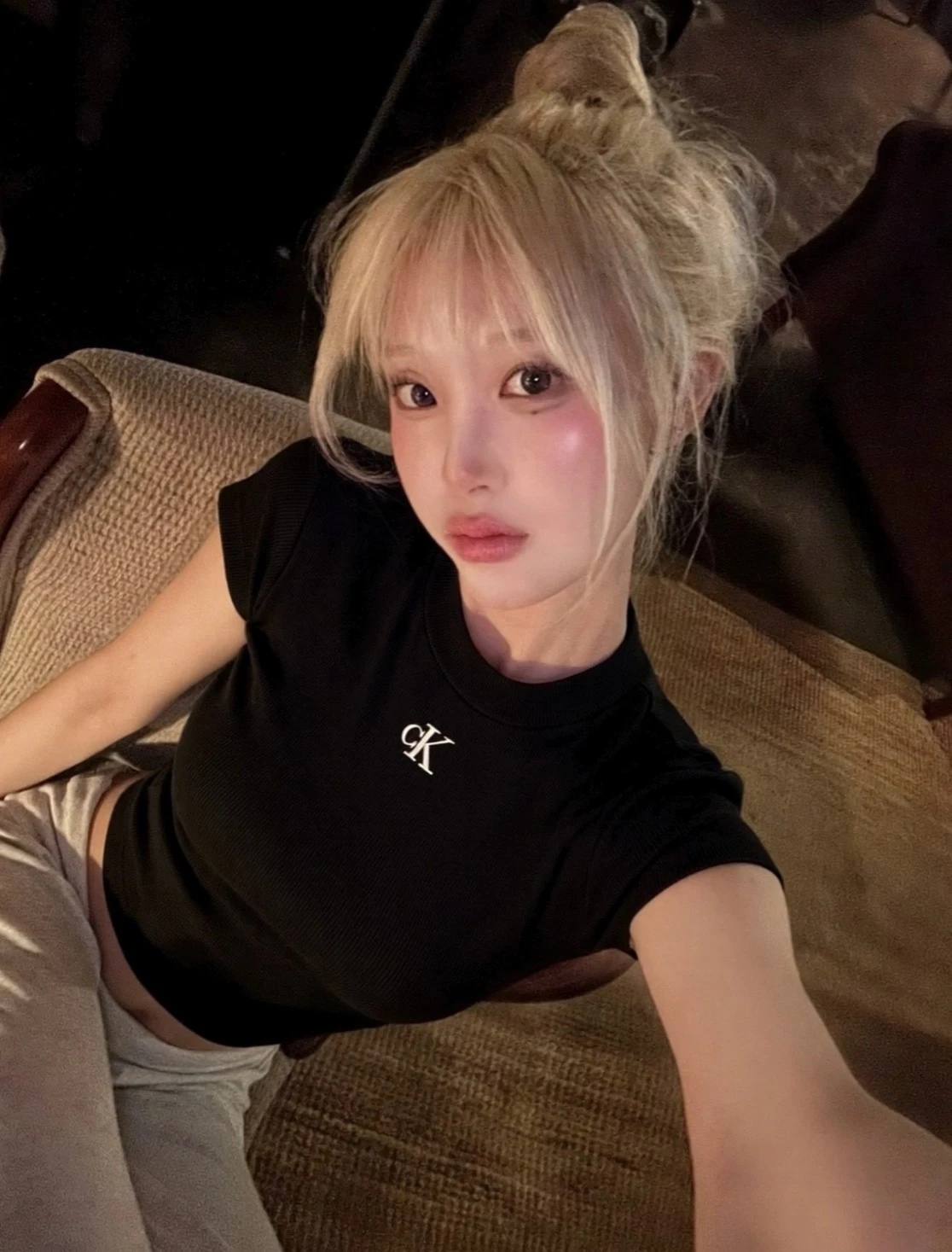 <Jennie同款>CALVIN KLEIN 刺繡螺紋 短款 圓領短袖T恤