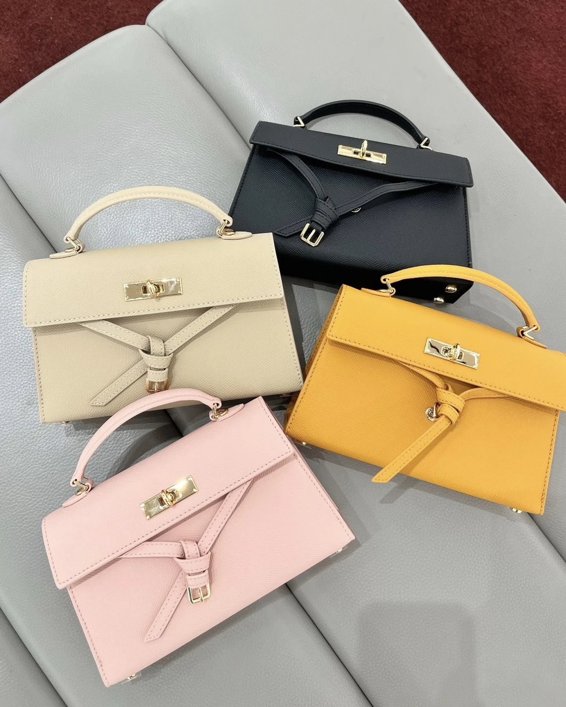 CHARLES & KEITH 小CK 金屬扣領結包 斜背包  手提包 凱莉包(四款可選)
