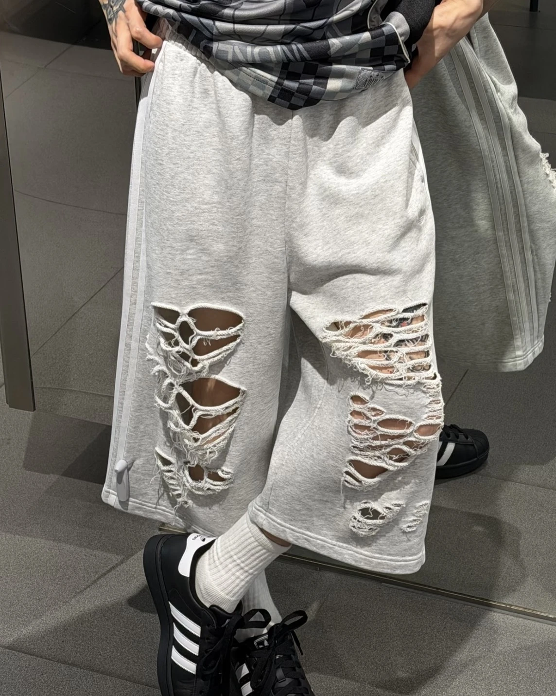 ADIDAS ORIGINALS KNIT JORTS 愛迪達 寬鬆 破壞風 七分褲(LC6461)