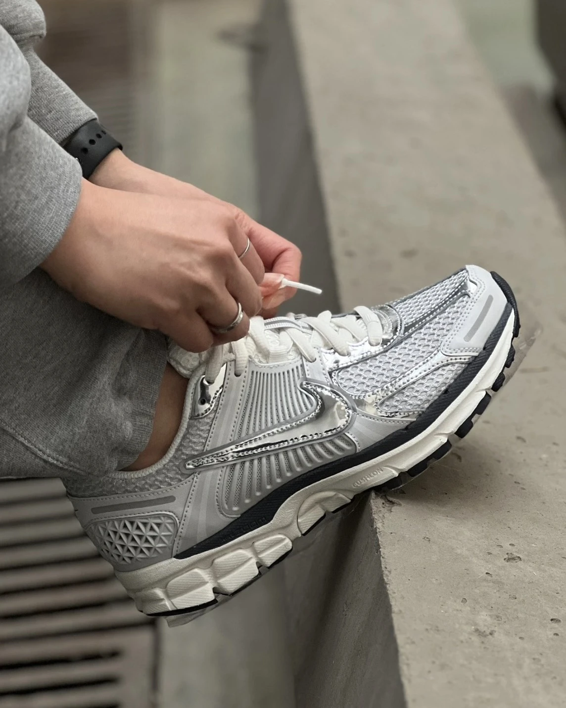 Nike Zoom Vomero 5 銀灰黑 氣墊 慢跑鞋(FD0884-025)