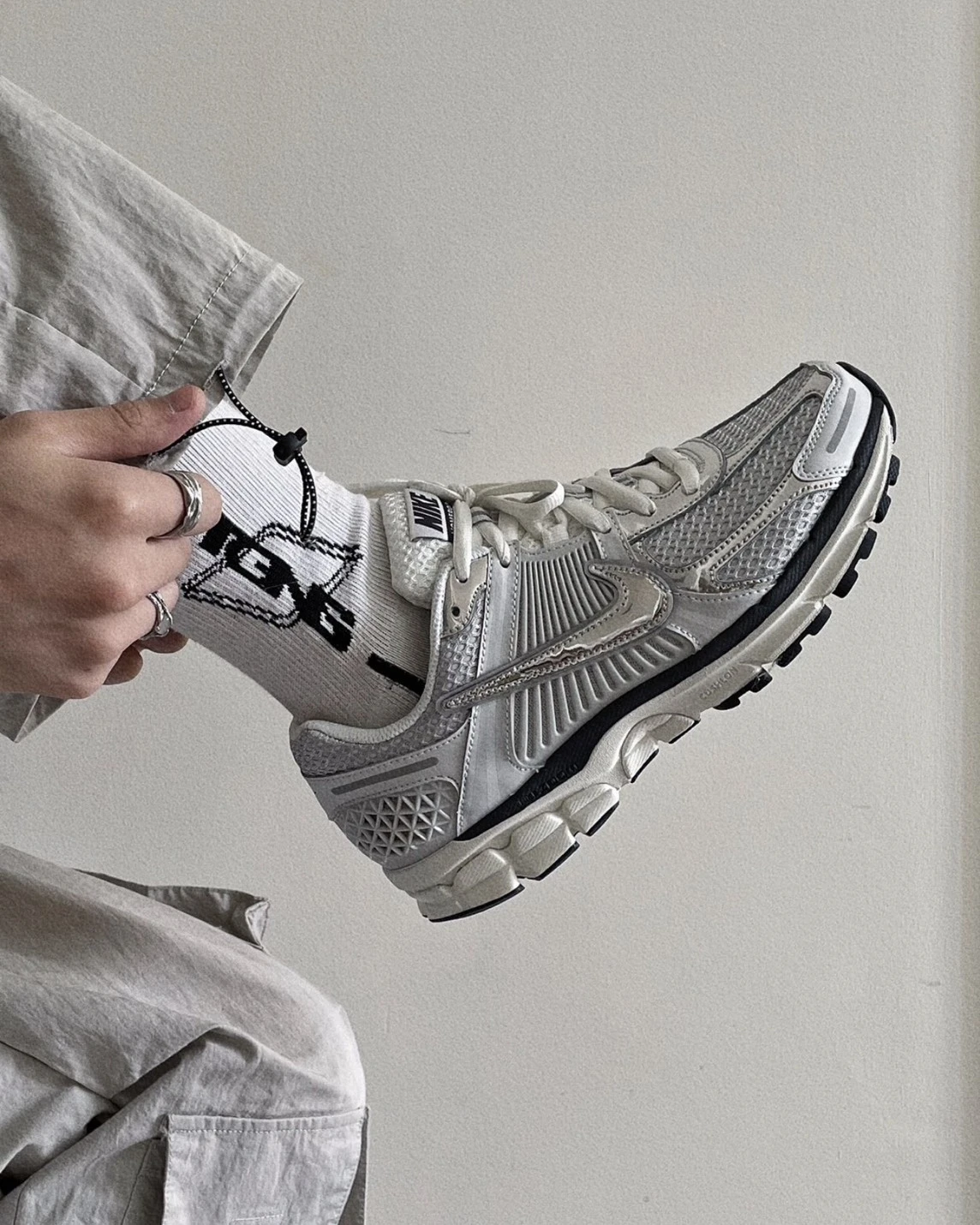 Nike Zoom Vomero 5 銀灰黑 氣墊 慢跑鞋(FD0884-025)