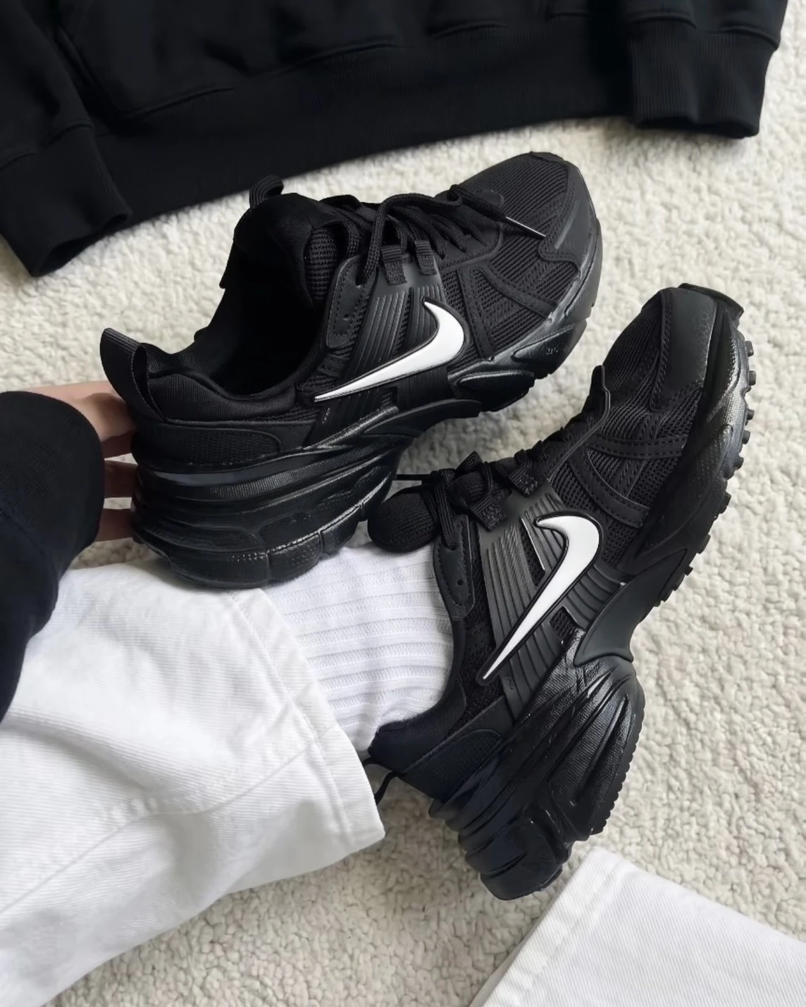 NIKE V2K Run 復古老爹鞋 黑白 (HQ1582-001)