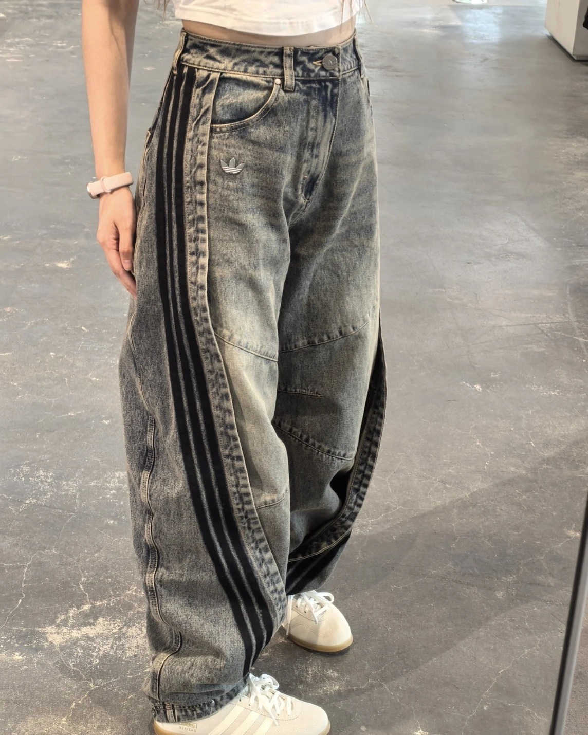 ADIDAS ADILENIUM 5.0 水洗做舊 灰黑 寬鬆 牛仔長褲(KY5189)