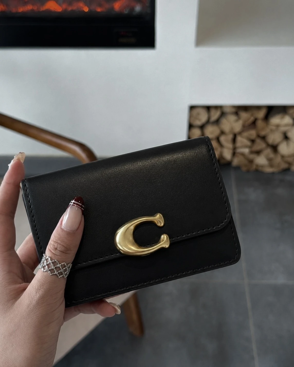 COACH Bandit 11 經典金色大logo 小牛皮 卡包 短夾