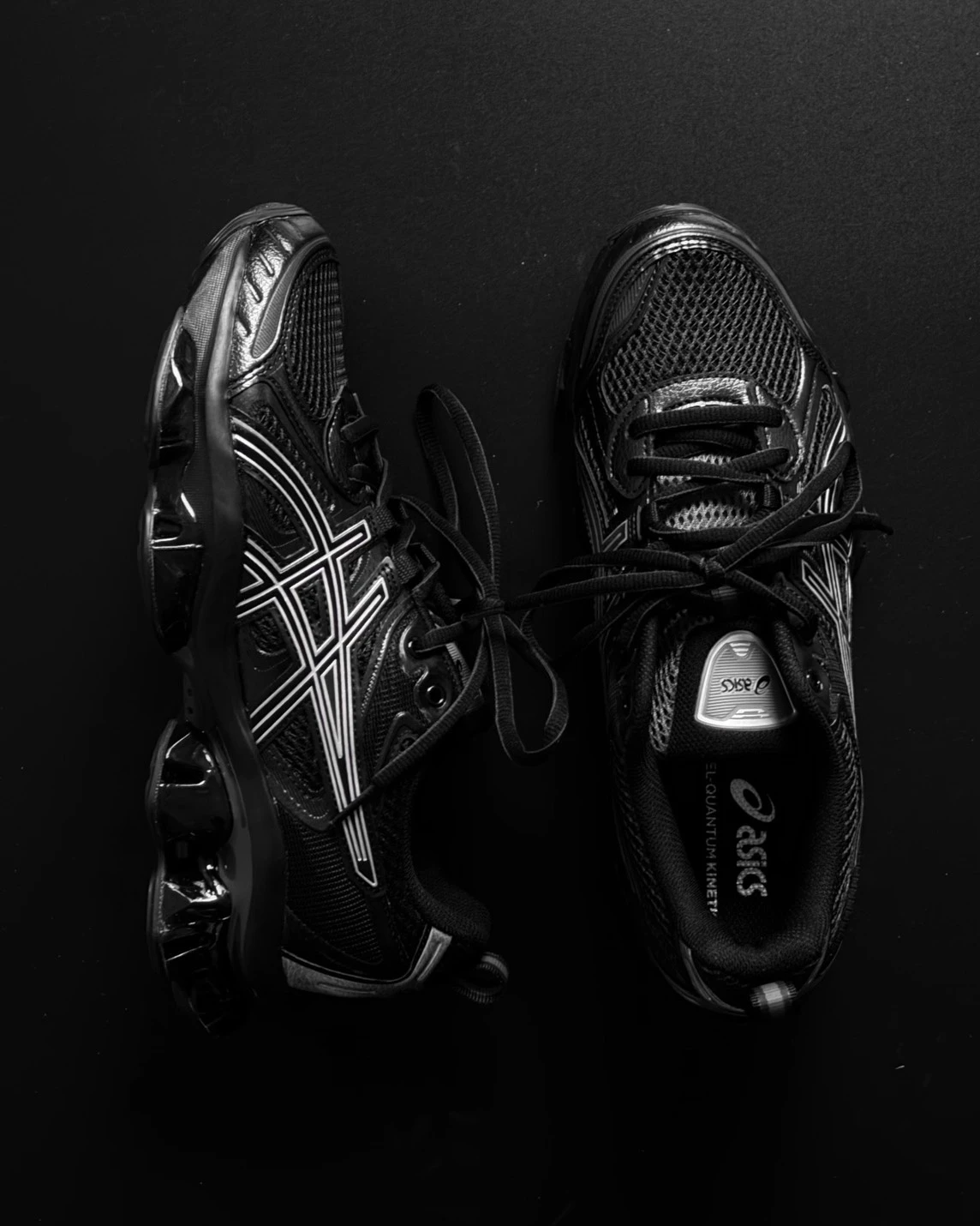 Asics GEL-Quantum Kinetic 黑魂 緩震 氣墊(1203A270-023)