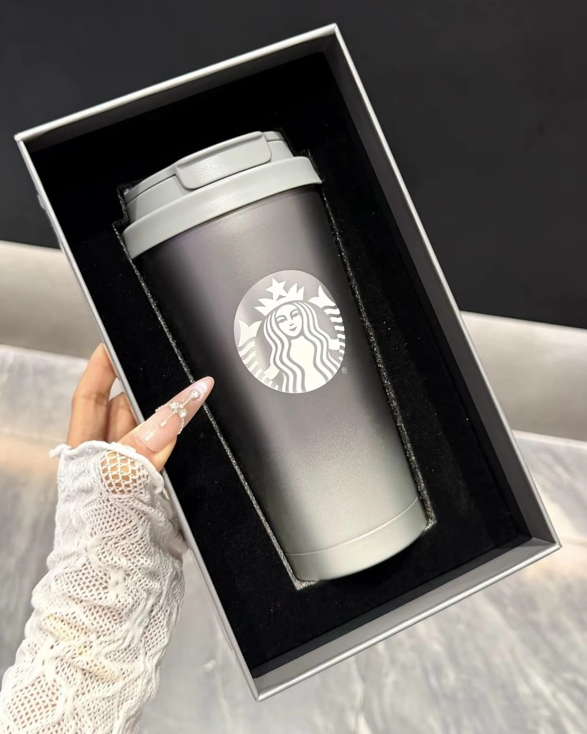STARBUCKS 星巴克 漸層銀黑 磨砂漸變 不鏽鋼 保溫杯 500ML