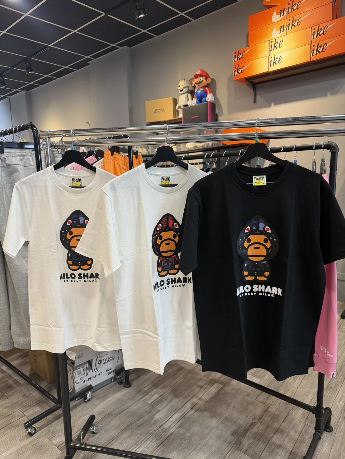 BAPE BABY MILO 頭頂戴鯊魚帽 短袖 (三款可選)